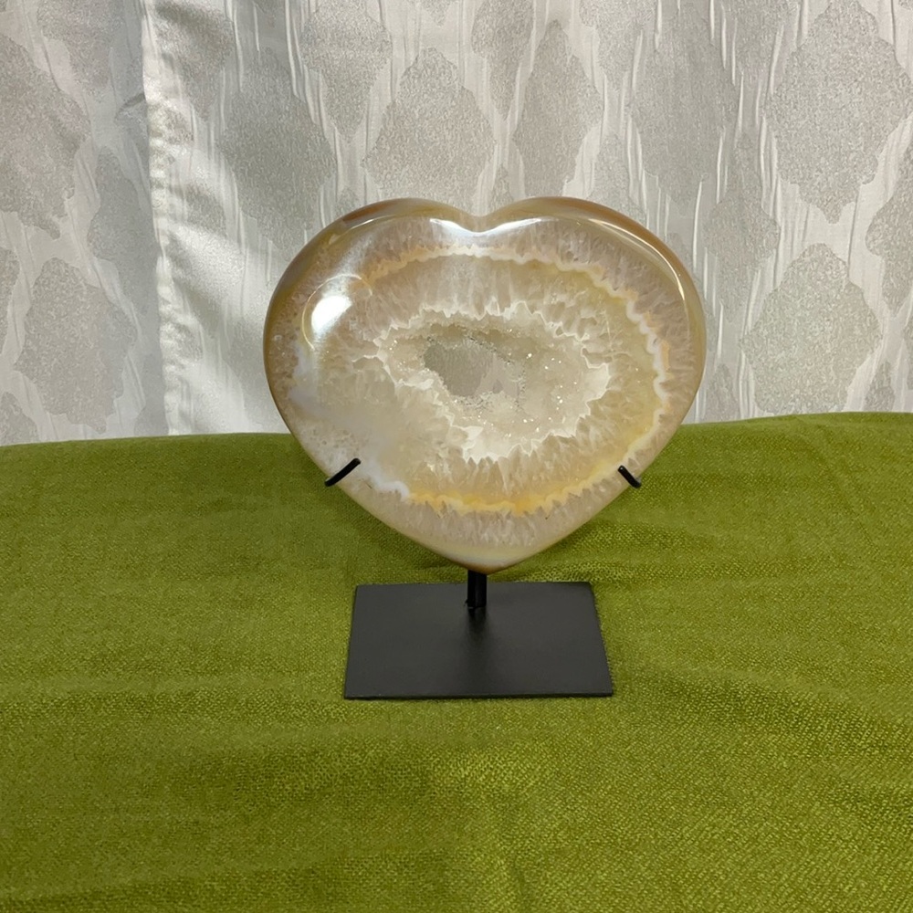 Heart-Shaped Agate Art Piece on Stand